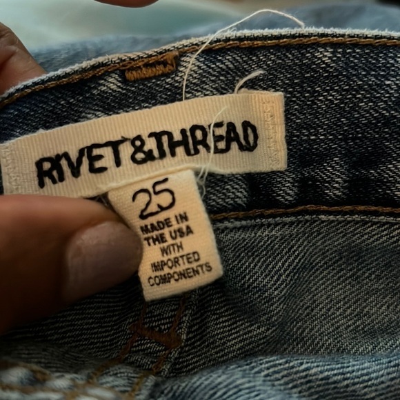 Rivet & Thread blue jeans straight leg size 25 button front - Picture 12 of 12